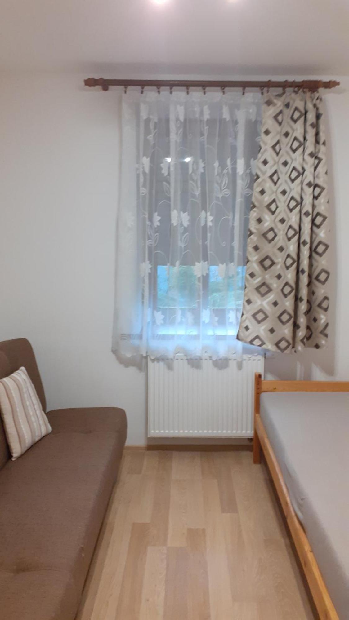 Energy House Apartment Jaslo  Luaran gambar