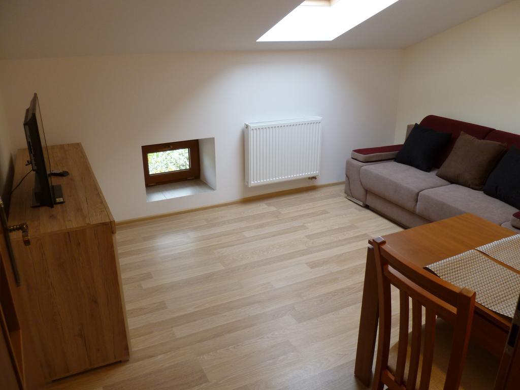 Energy House Apartment Jaslo  Luaran gambar